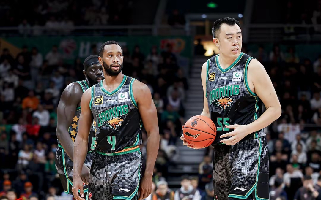 开云体育APP下载-关于赛地聚焦——NBA总决赛今晨热度飙升；山东男篮调整名单；质疑声仍在；轮换策略成焦点的信息