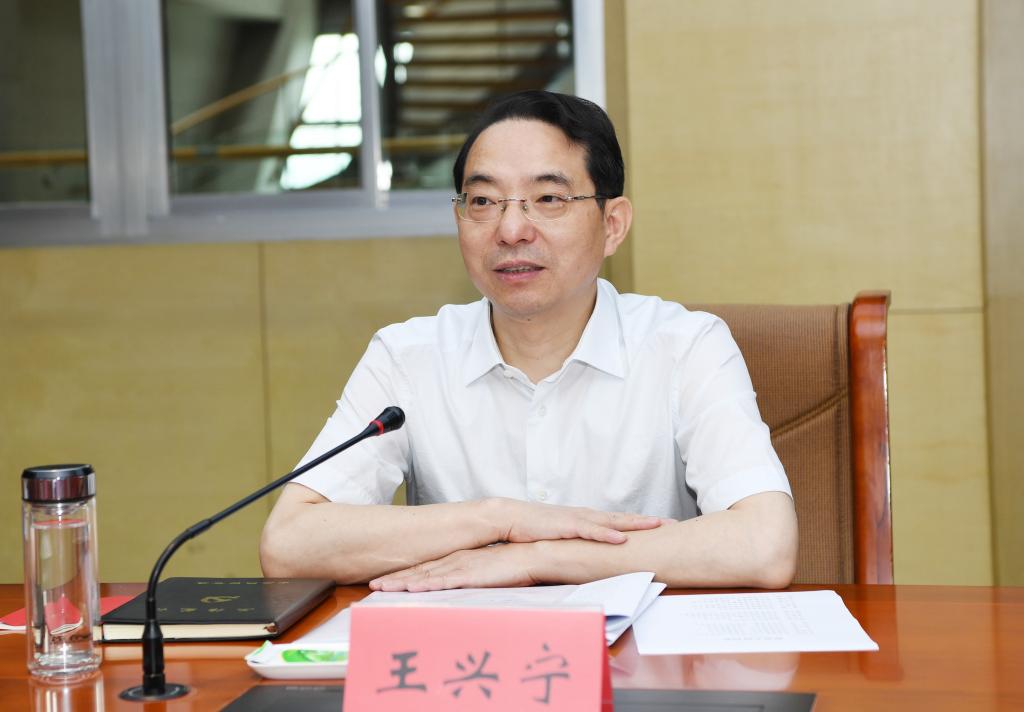 开云体育入口-关于成都蓉城内部会议纪要流出：窗口期门线救险；NBA季后赛使命明确；心理建设被强调的信息